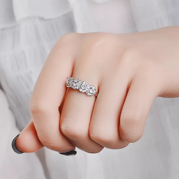 💍925 STERLING SILVER DIAMOND ETERNITY BAND RING - Picture 3 of 8